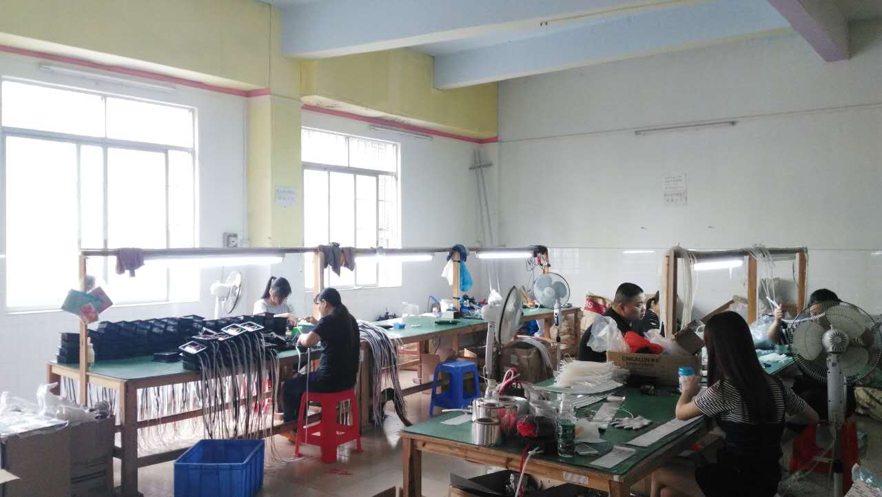 客戶李老板工廠現(xiàn)場加工圖