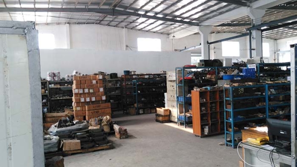 物料倉(cāng)庫(kù)NO1(凱恩利機(jī)床）