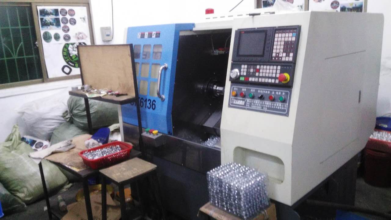 凱恩利CNC數(shù)控車床36機(jī)