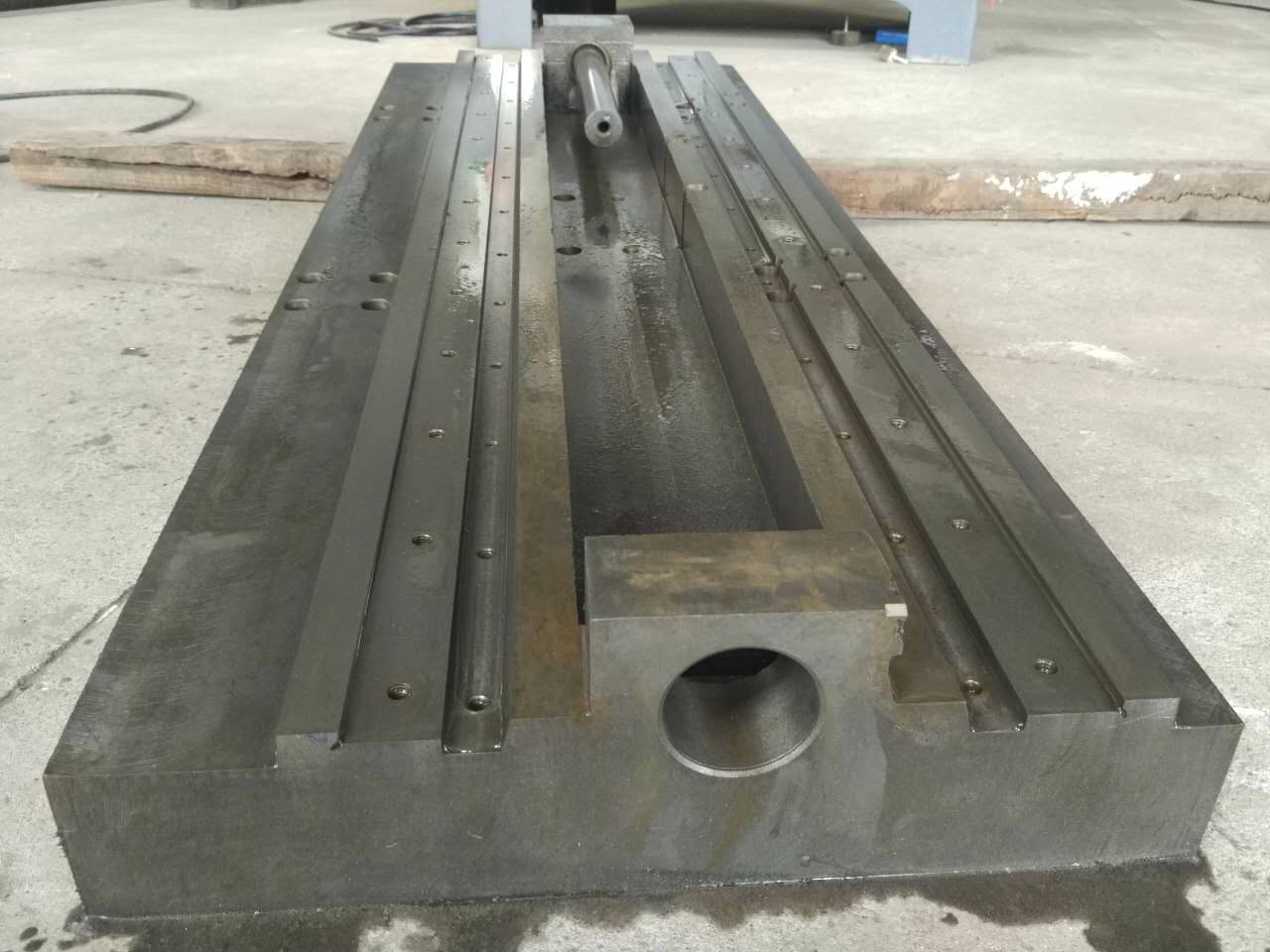 床身打平的效果（凱恩利工人細心后的結果）