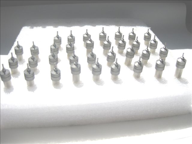 金鋼石模頭（利用數(shù)控車(chē)床進(jìn)行加工的）